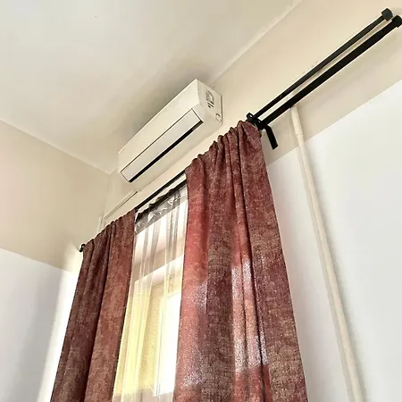 Very Warm Nature Near Gozsdu With Free Air Conditioner Free Coffee Apartment Budapest